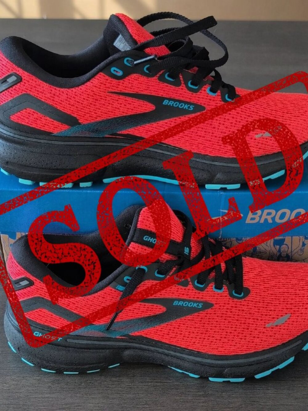 SOLD - Brooks Ghost 15 Women's Athletic Shoes